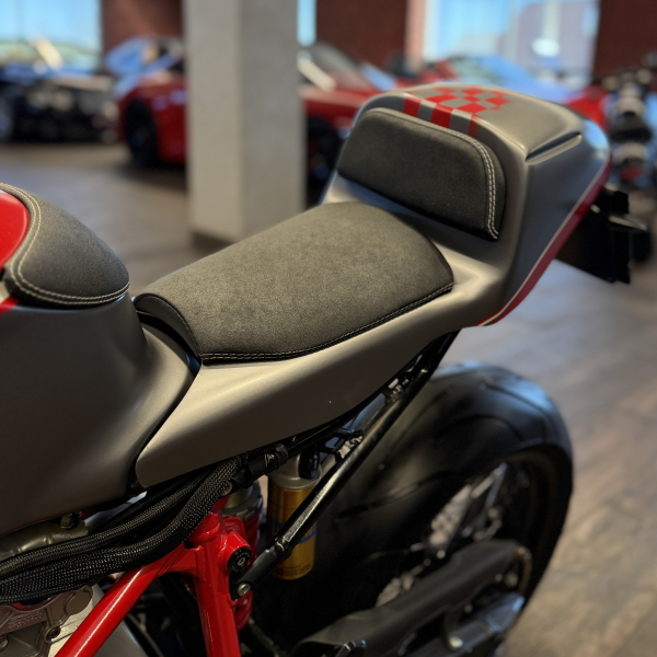 DUCATI 999 S