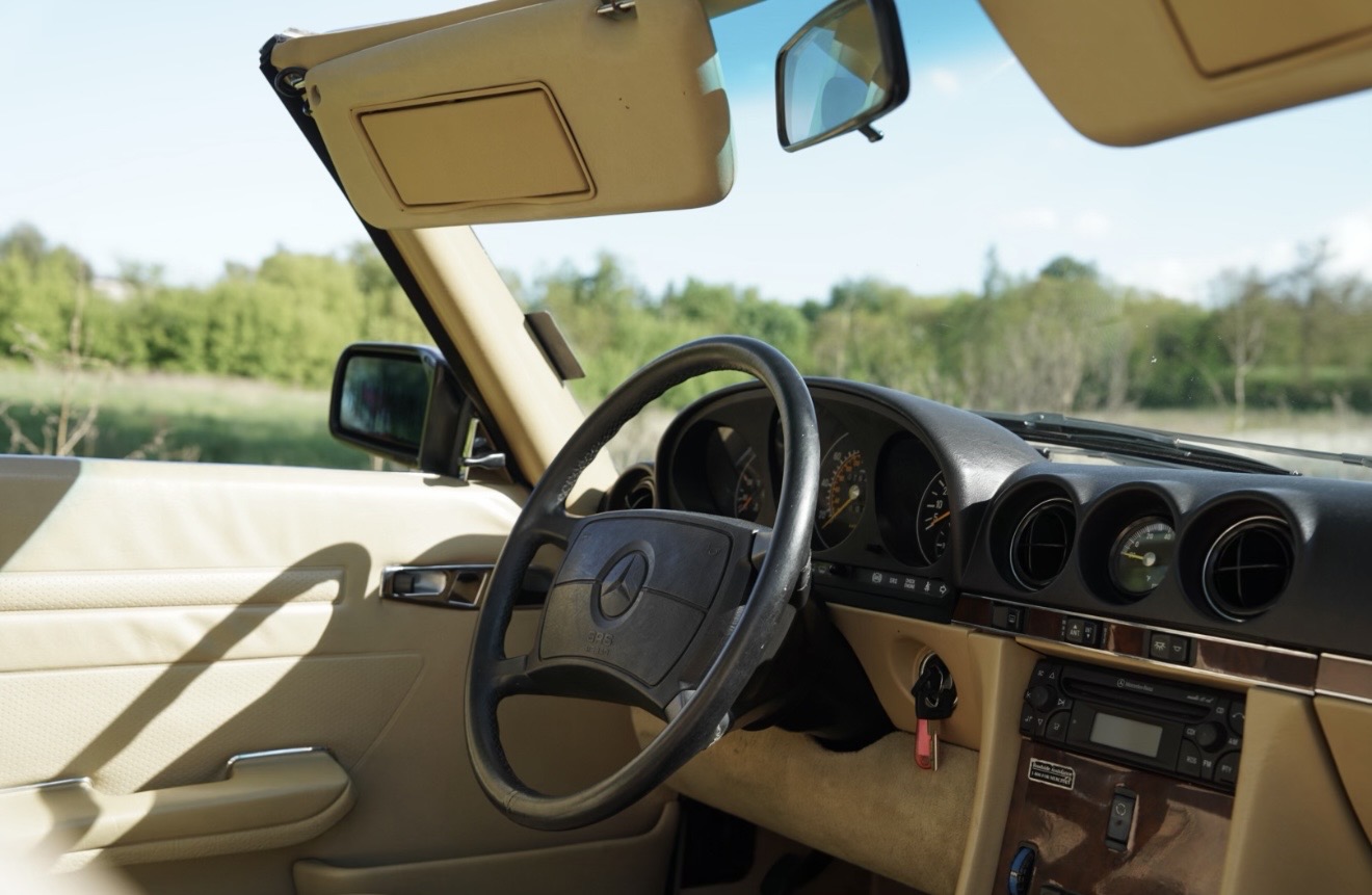 Mercedes-Benz 560SL Roadster 1989 r - obrazek 22