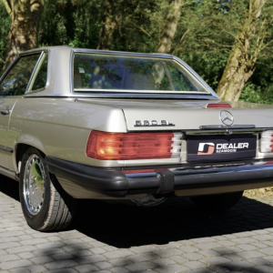Mercedes-Benz 560SL Roadster 1989 r - obrazek 4