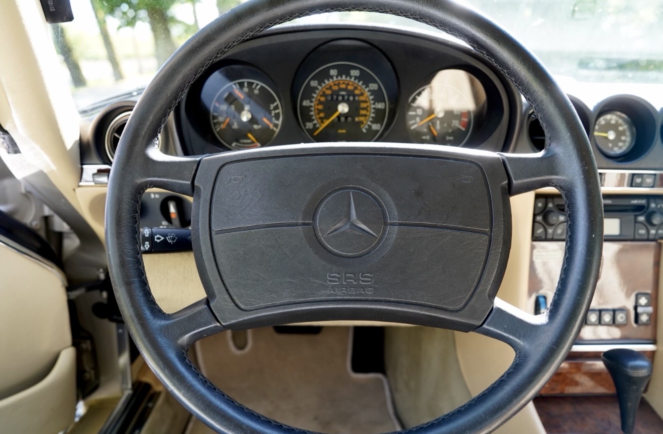 Mercedes-Benz 560SL Roadster 1989 r - obrazek 21