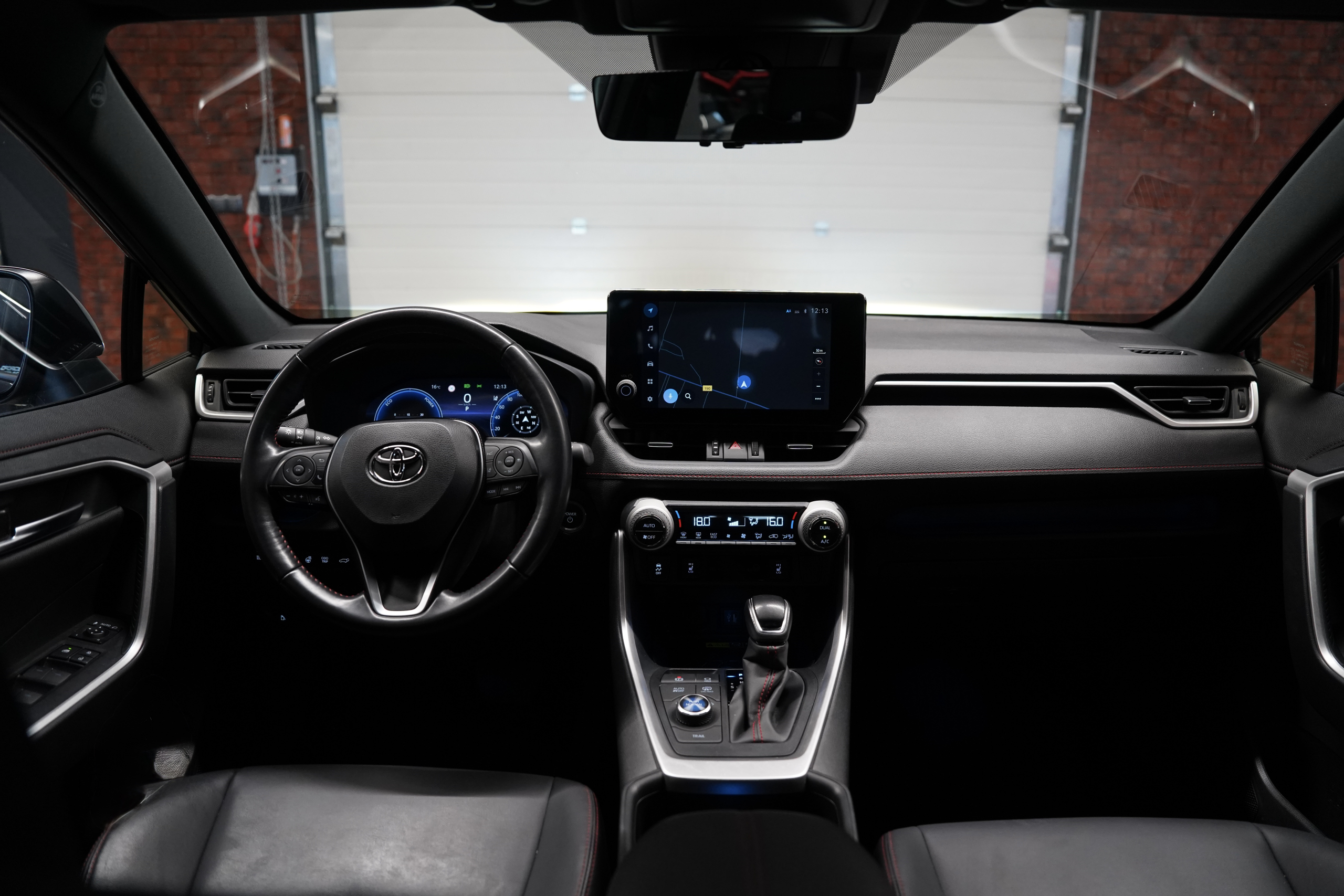 Toyota RAV4 Plug-in Hybrid - obrazek 7