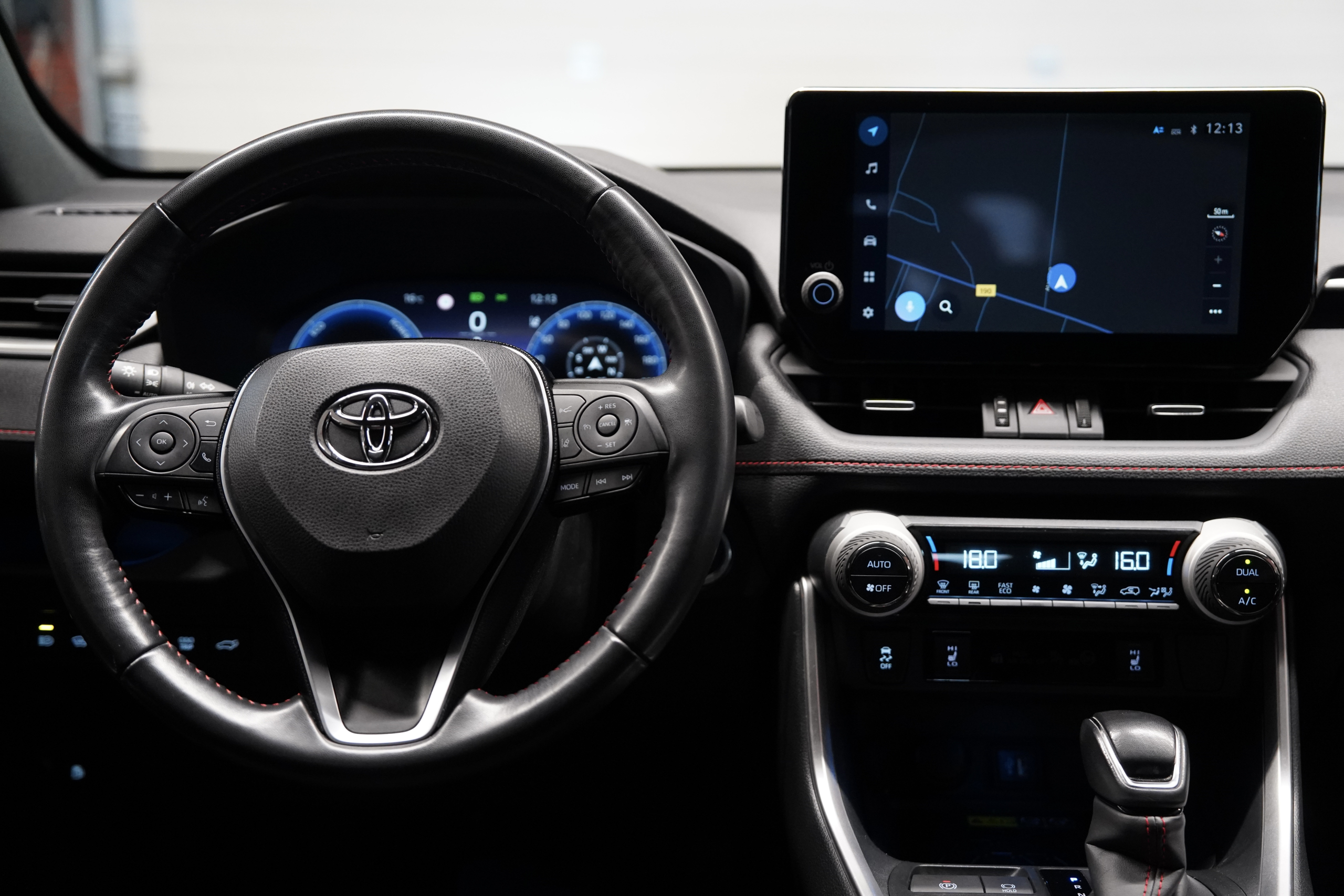 Toyota RAV4 Plug-in Hybrid - obrazek 8