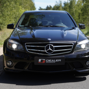 Mercedes-Benz C63 AMG W204 - obrazek 2