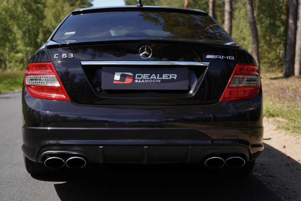 Mercedes-Benz C63 AMG W204