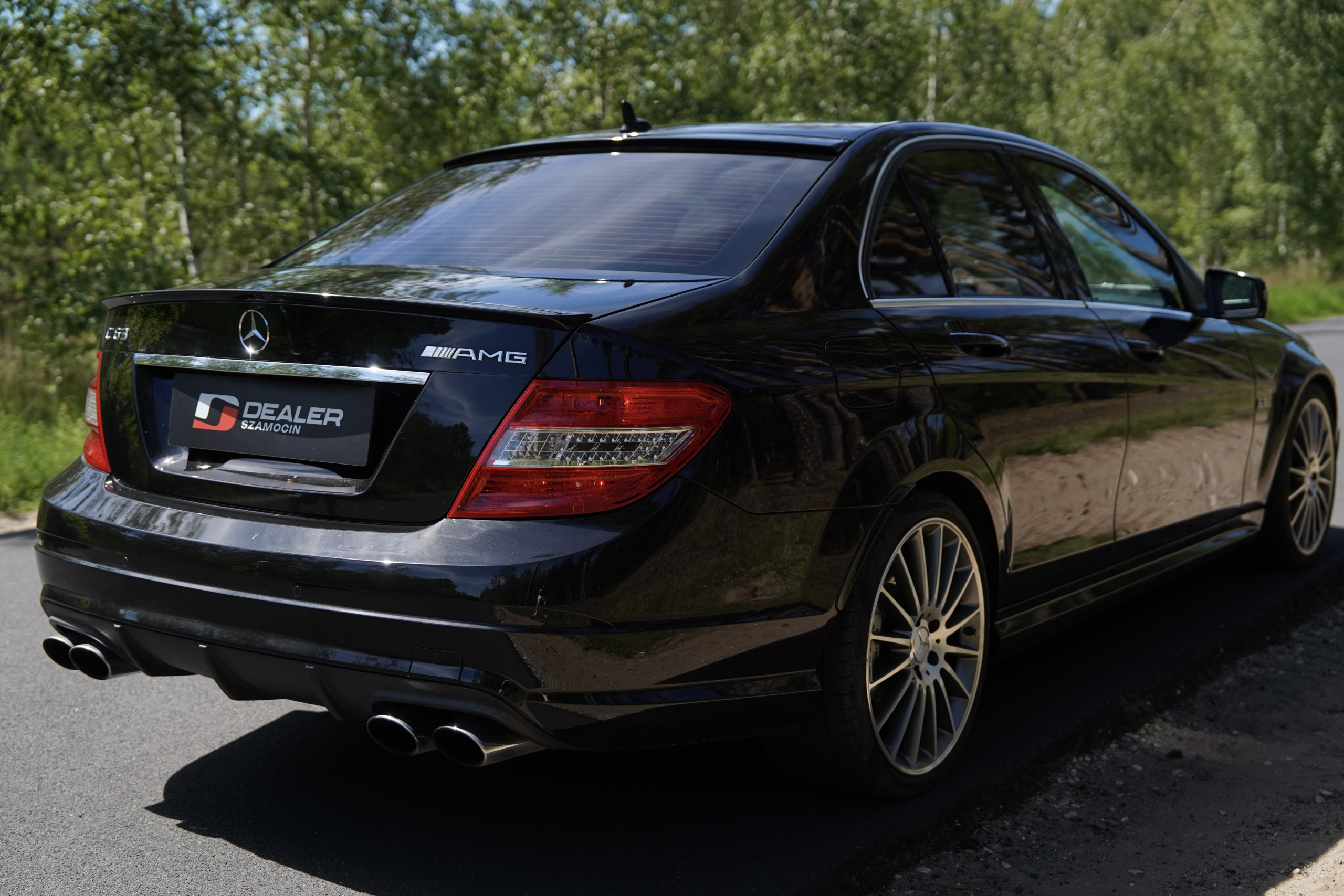 Mercedes-Benz C63 AMG W204 - obrazek 7