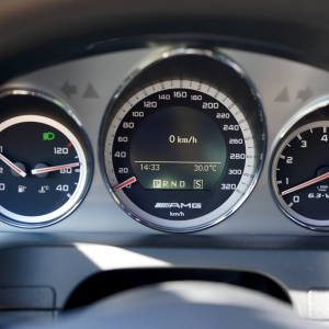 Mercedes-Benz C63 AMG W204 - obrazek 16