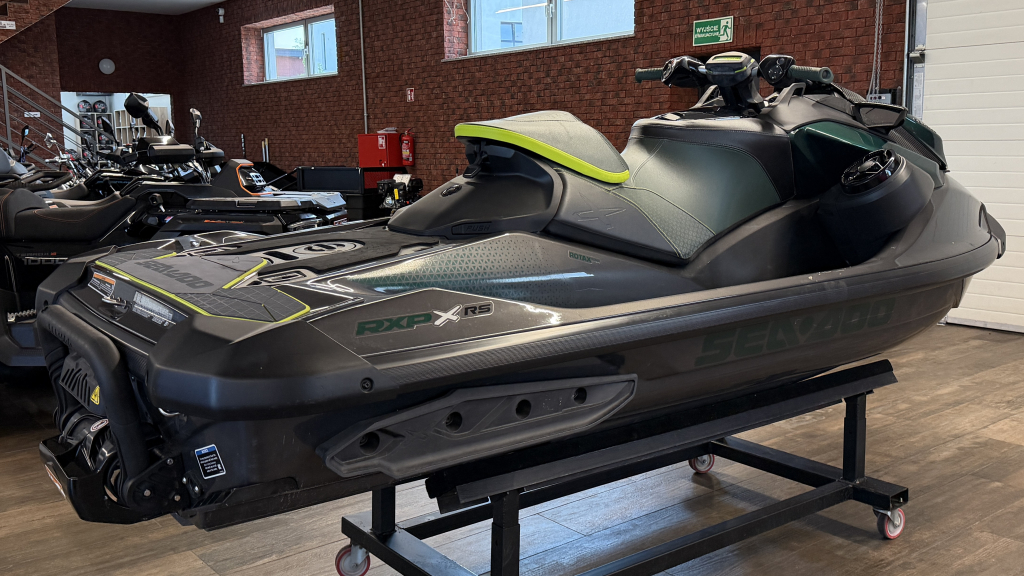 Skuter wodny Sea-Doo RXP-X Apex 300 MY23 Tech Package