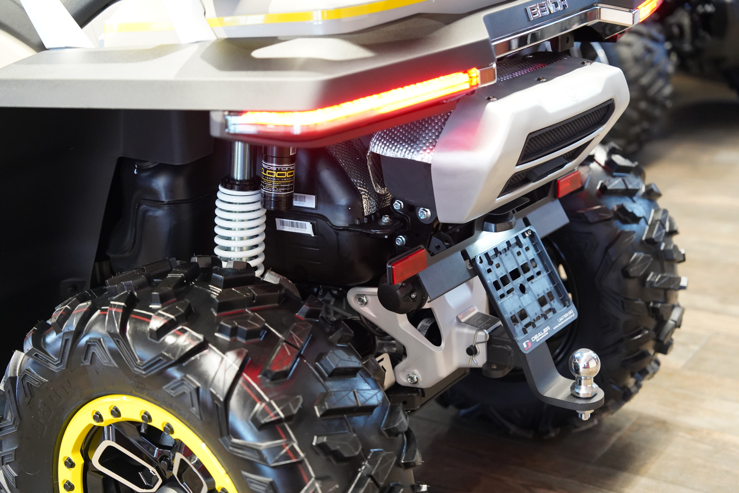 BENDA REDSTONE 1000 R2 - obrazek 6