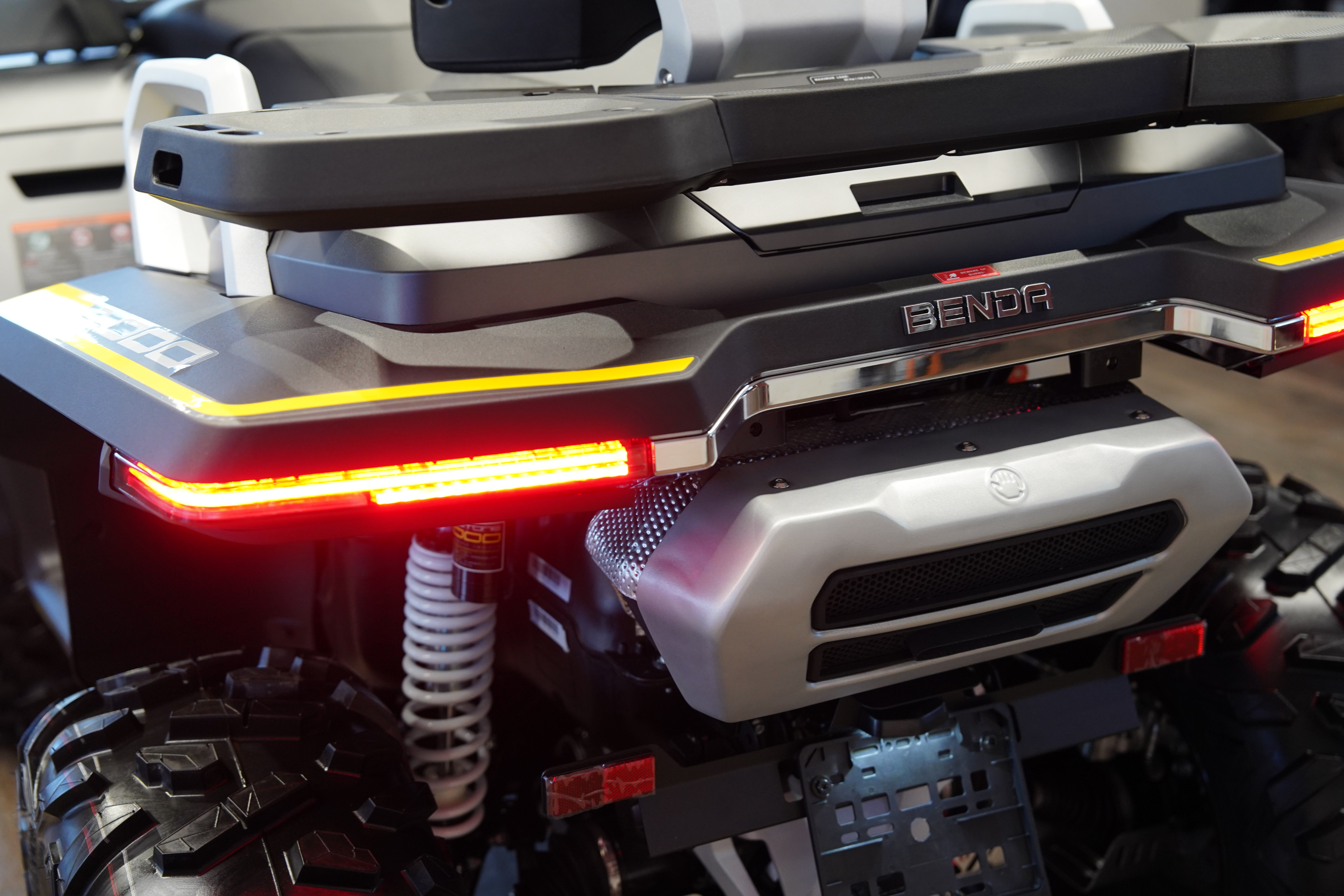 BENDA REDSTONE 1000 R2 - obrazek 5