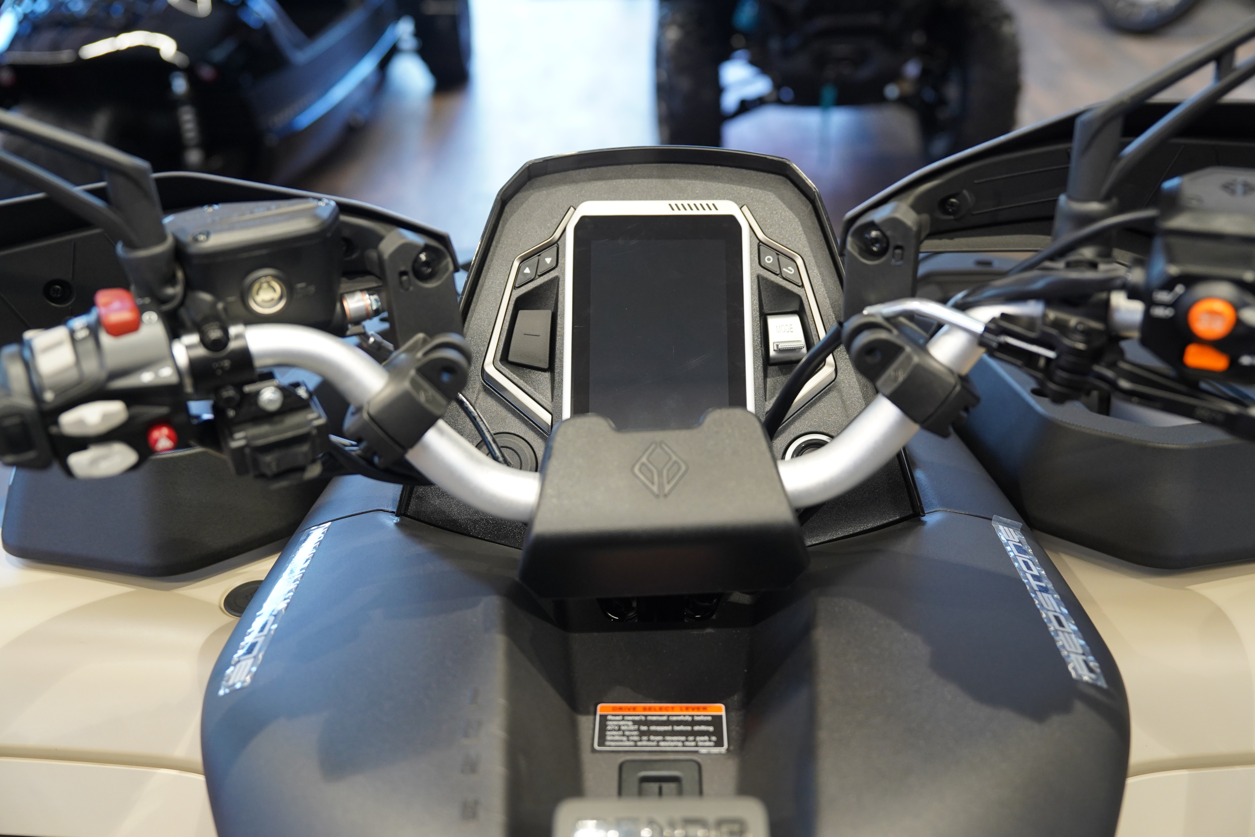 BENDA REDSTONE 1000 R2 - obrazek 8