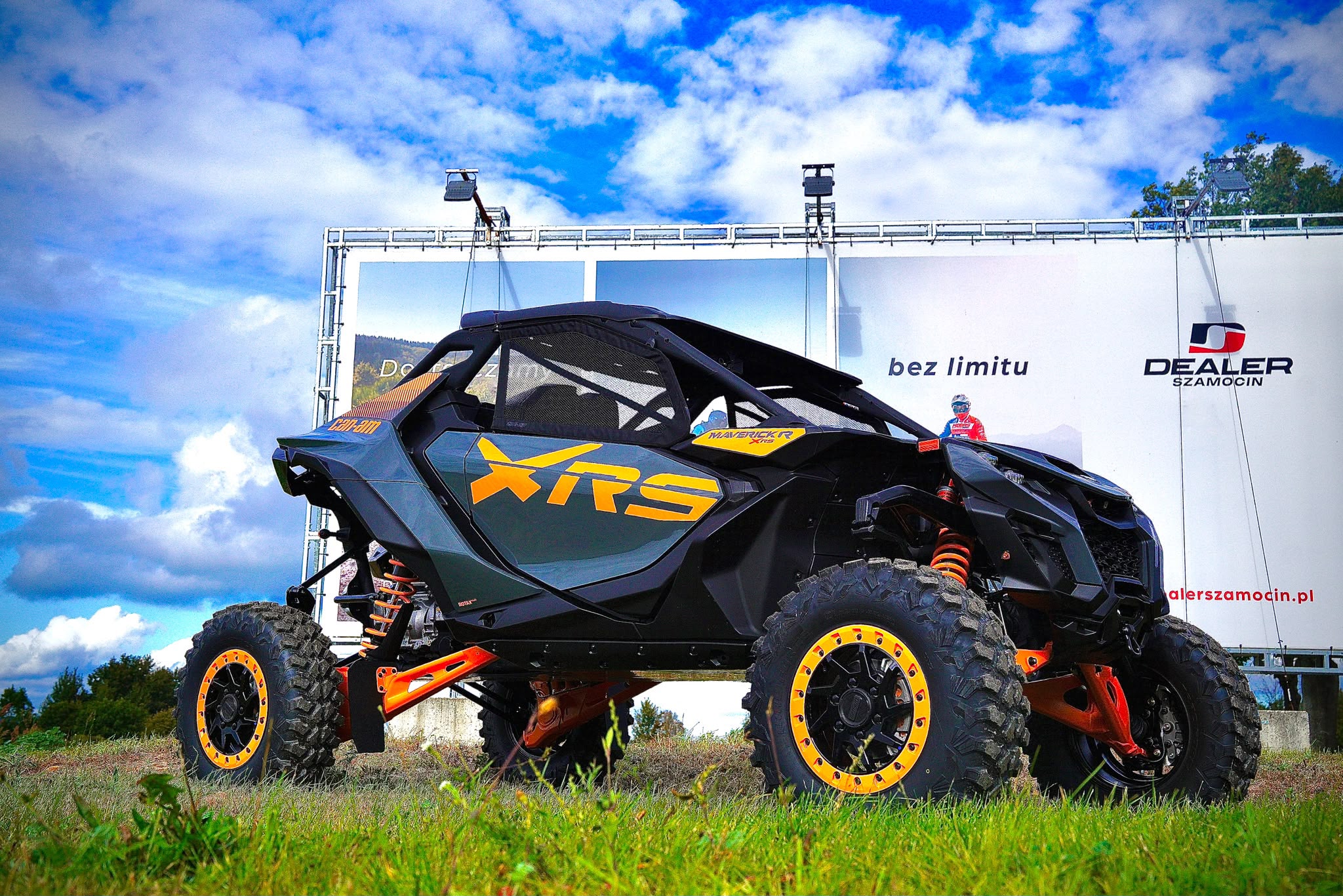 Can-Am Maverick R X RS DCT SAS MY27 - obrazek 3